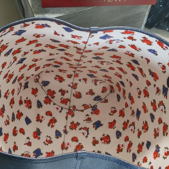 Coach Large City Tote Bag Tea Rose Navy Reversible Floral Print Interior Leather - Picture 13 of 14